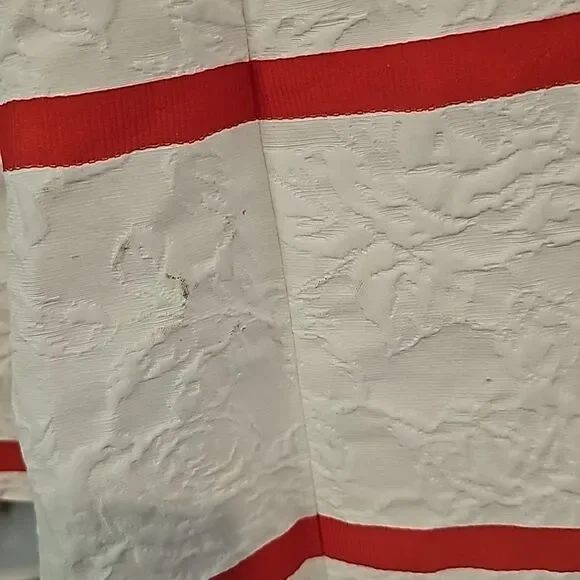 Worth New York White and Red Embossed Trench Coat Size Small - Picture 3 of 9